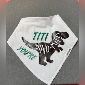 Titi Dino Bib